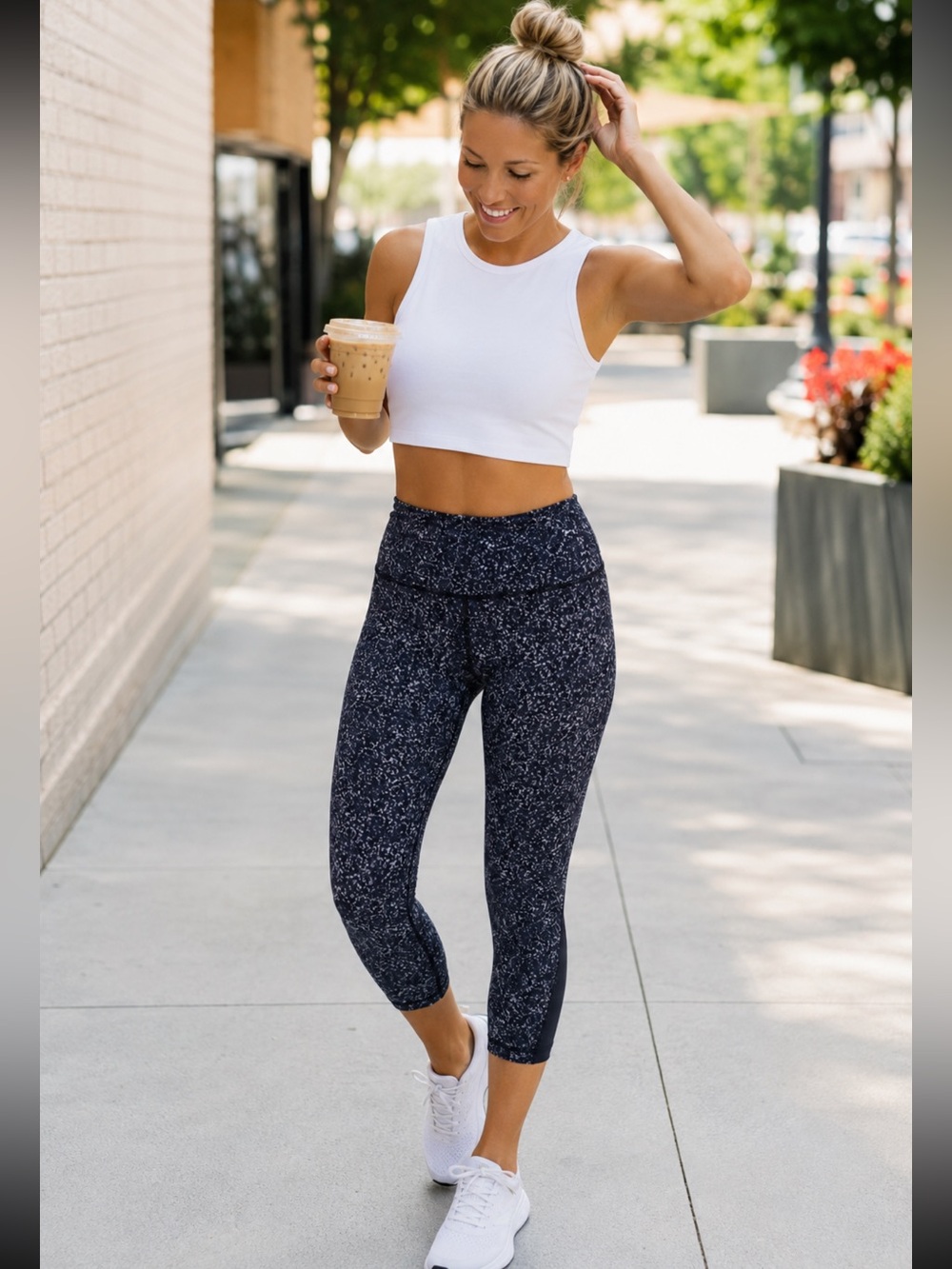 Lululemon Black Speckled High Rise Capri Leggings Size 10 Mesh Athletic Yoga